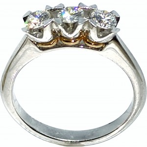 Sortija de Oro Blanco de 18 Kilates y Diamantes Tresillo