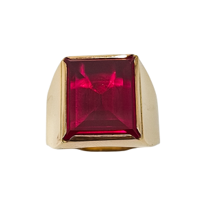 Sortija de Oro de 18 Kilates Sello Hombre Piedra Roja